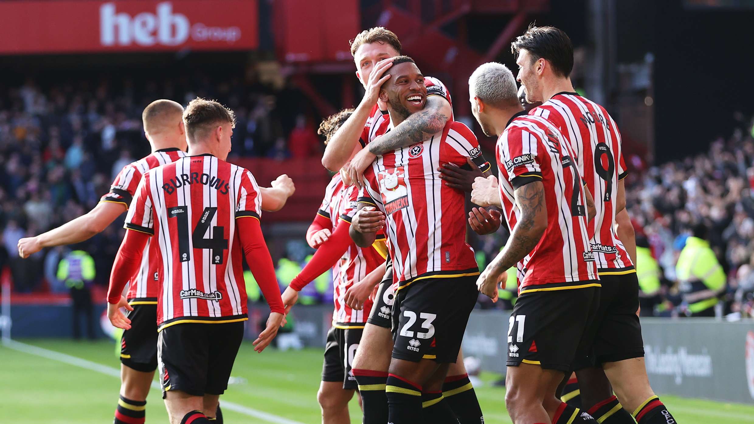 在巔峰時期沃爾和阿裏納斯誰更強 鮑爾稱阿裏納斯曾在科比面前拿下60分.